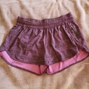Lululemon tracker shorts in euc